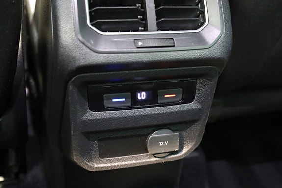Volkswagen Tiguan 22 of 30