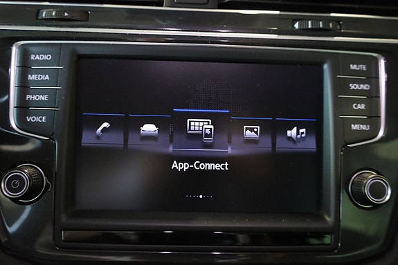 Volkswagen Tiguan 26 of 30