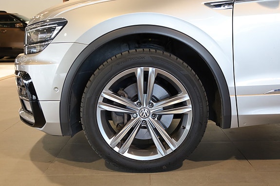 Volkswagen Tiguan 7 of 30