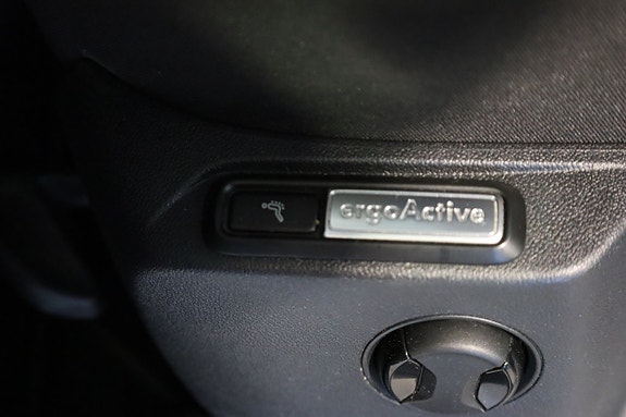 Volkswagen Tiguan 17 of 30