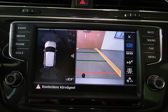 Volkswagen Tiguan 25 of 30