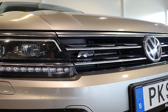 Volkswagen Tiguan 10 of 30