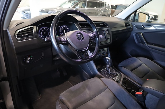 Volkswagen Tiguan 14 of 30