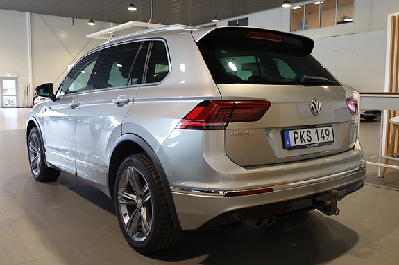 Volkswagen Tiguan 3 of 30