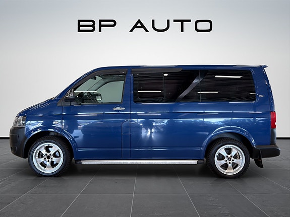 Volkswagen Caravelle 7 of 20