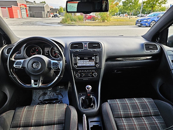 Volkswagen Golf I 11 of 15