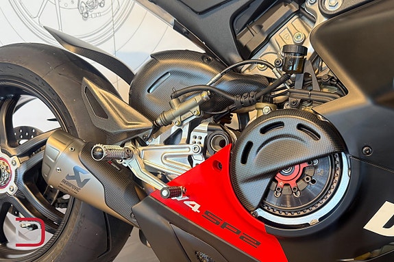 Ducati Panigale V4 SP2 *Akrapovic helsystem + endast 299 mil* 2 of 11