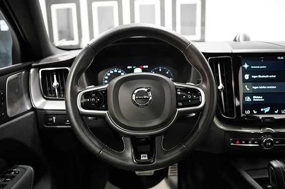 Volvo XC60 17 of 30