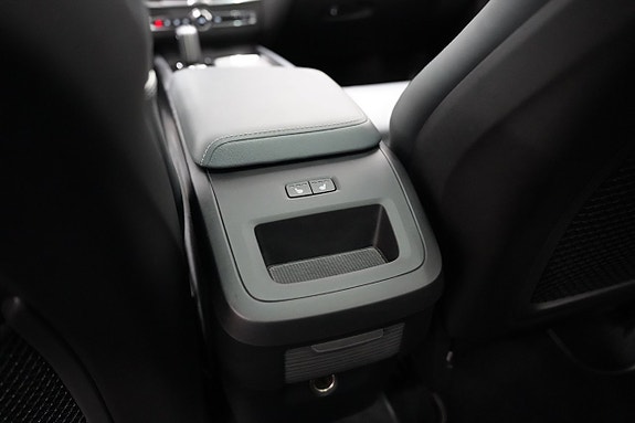 Volvo XC60 28 of 30