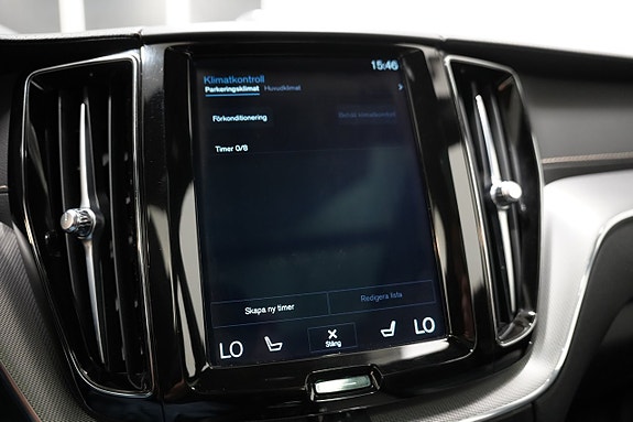 Volvo XC60 22 of 30