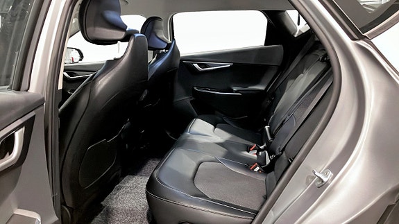 Kia EV6 9 of 21