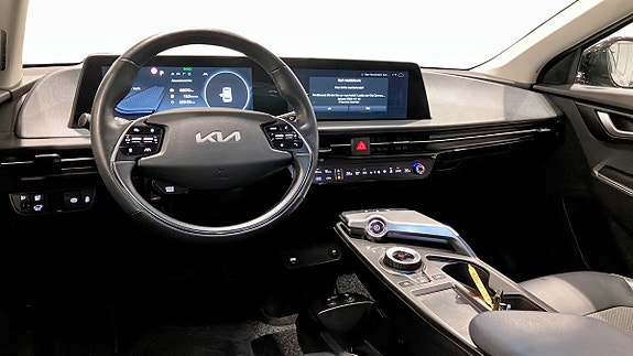 Kia EV6 7 of 21