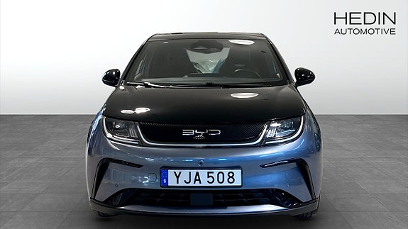 BYD Dolphin 7 of 16