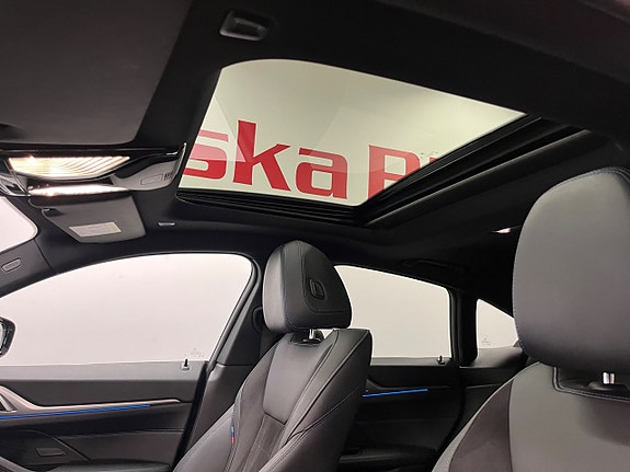 BMW i4 20 of 30
