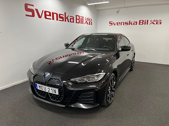 BMW i4 3 of 30