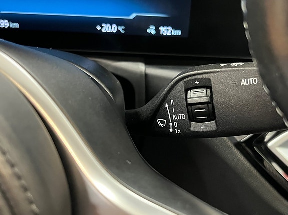 BMW i4 18 of 30