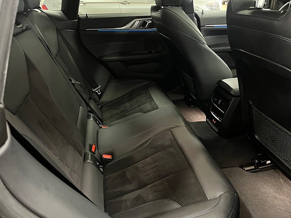 BMW i4 28 of 30