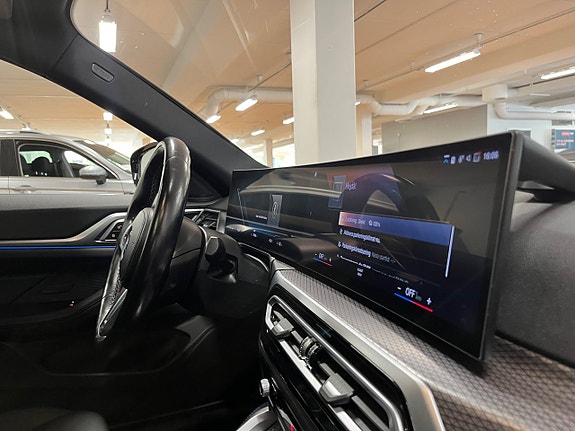 BMW i4 25 of 30
