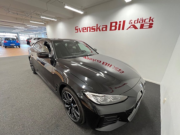 BMW i4 8 of 30
