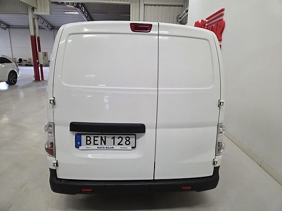 Nissan e-NV200 7 of 10