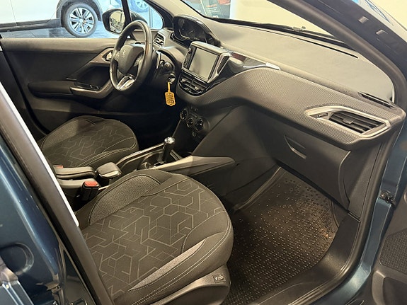 Peugeot 2008 14 of 17