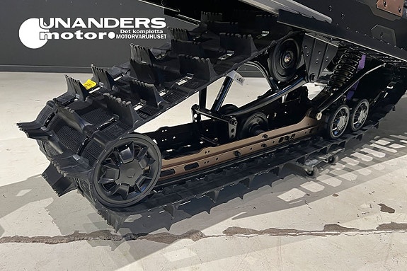 Lynx Xterrain Limited 3700 600RR 130 hk NYA MOTORN 3 of 4