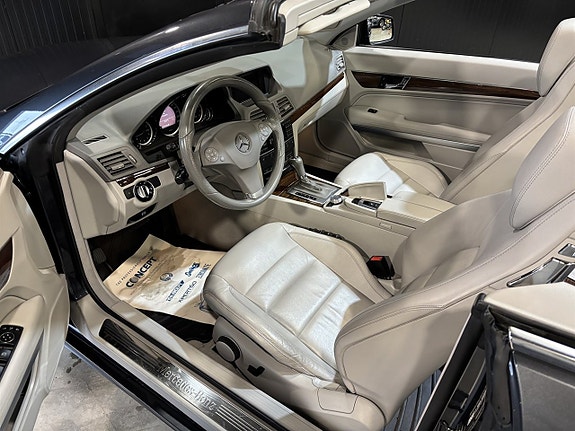 Mercedes-Benz E350 10 of 27