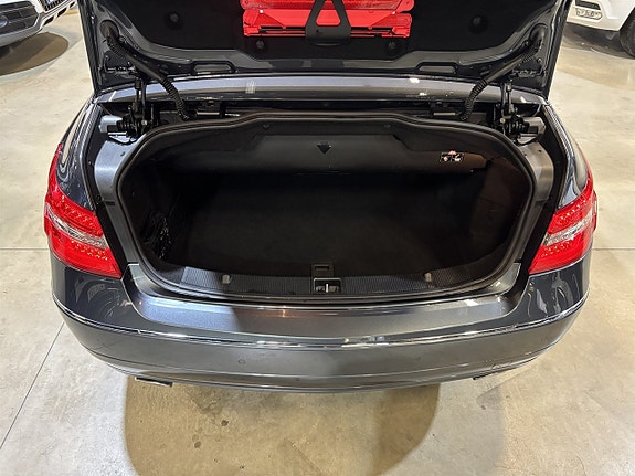 Mercedes-Benz E350 25 of 27