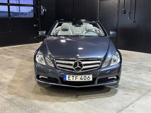 Mercedes-Benz E350 2 of 27