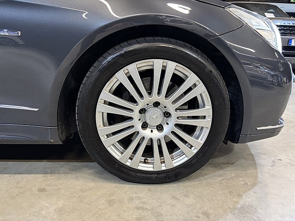 Mercedes-Benz E350 26 of 27