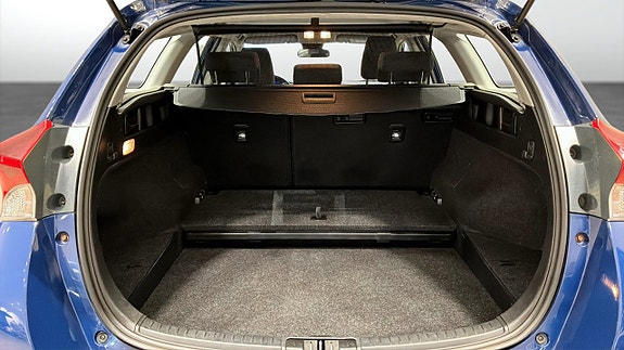 Toyota Auris 12 of 12