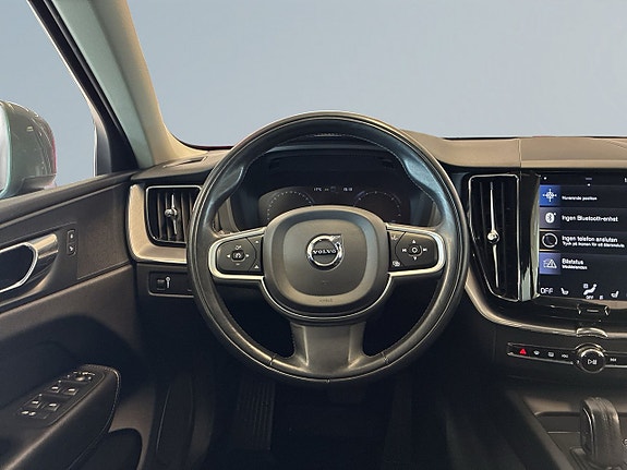 Volvo XC60 9 of 18