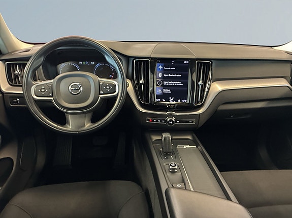 Volvo XC60 8 of 18