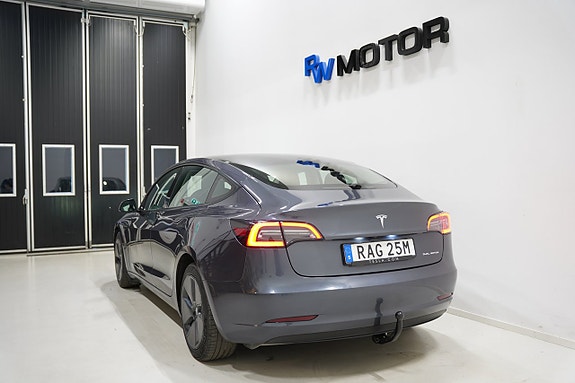 Tesla Model 3 5 of 22