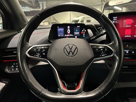 Volkswagen ID.4 GTX 26 of 27