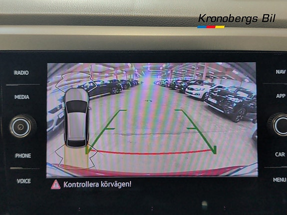 Volkswagen Taigo 21 of 25