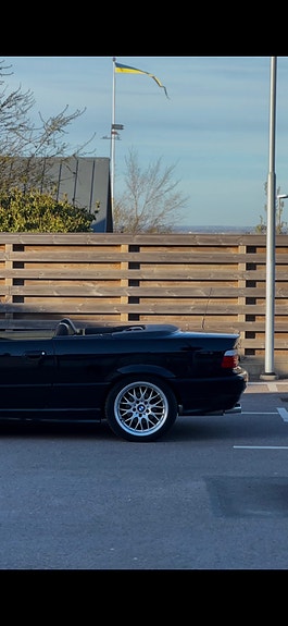 BMW 325i 5 of 5