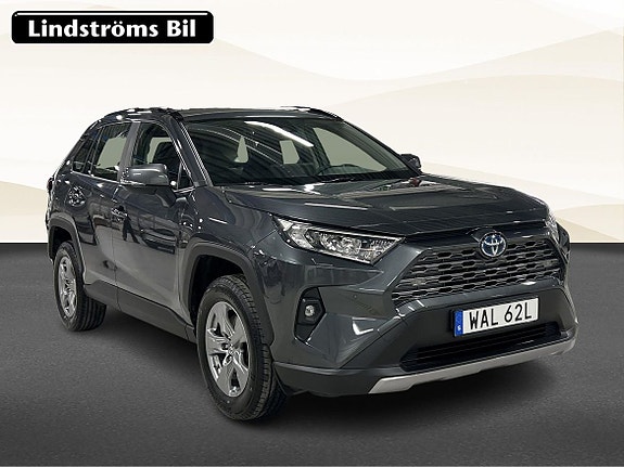 Toyota RAV4 3 of 20