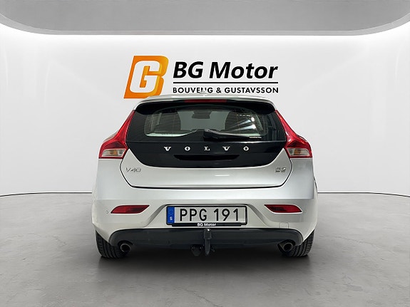 Volvo V40 5 of 18