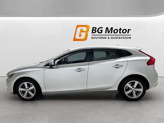 Volvo V40 7 of 18