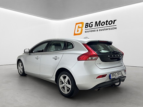 Volvo V40 6 of 18