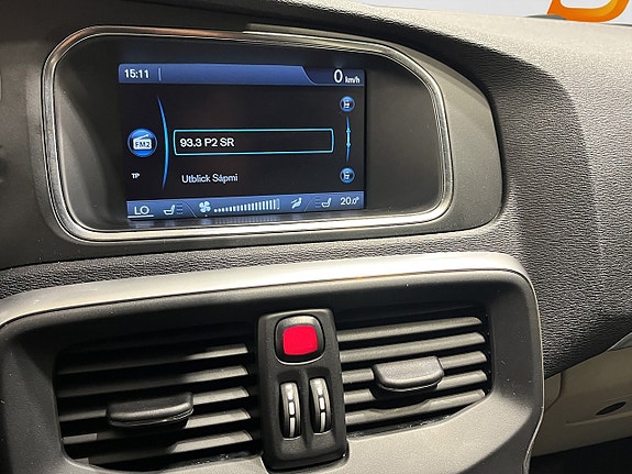 Volvo V40 16 of 18