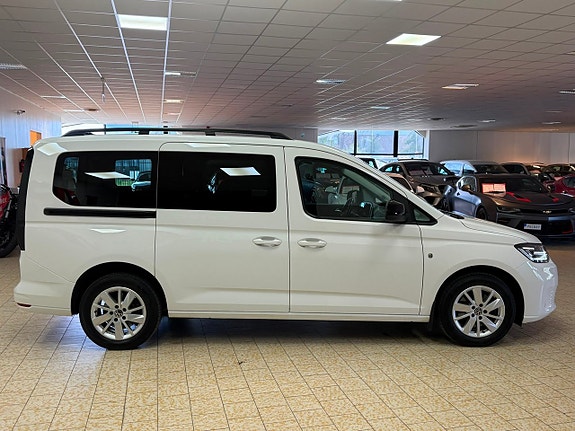 Volkswagen Caddy Maxi 8 of 27