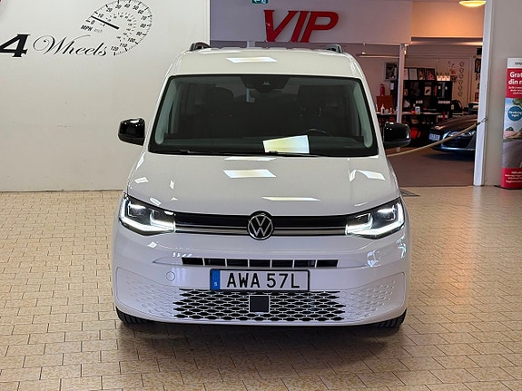 Volkswagen Caddy Maxi 10 of 27