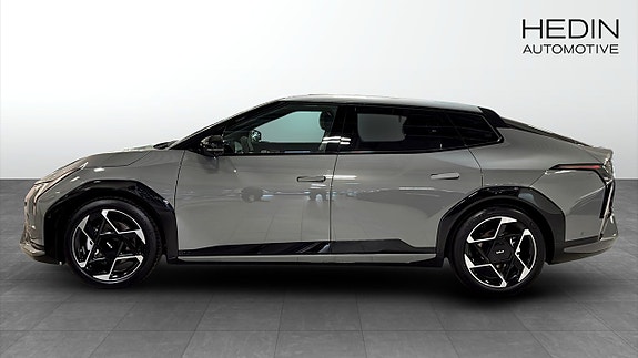 Kia EV4 4 of 12