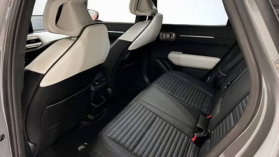 Kia EV4 9 of 12