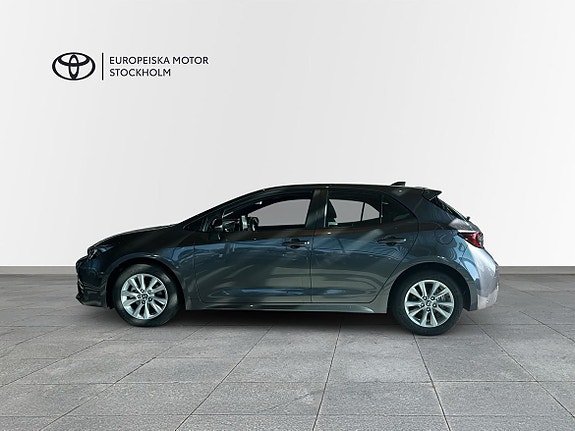 Toyota Corolla 4 of 11