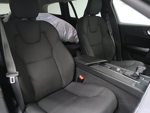 Volvo V60 Cross Country 19 of 30