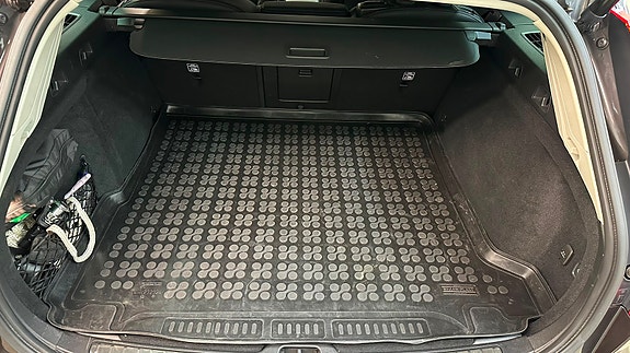 Volvo V60 Cross Country 9 of 9