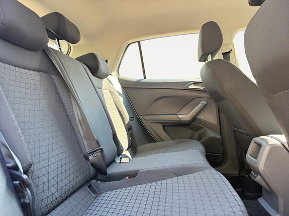 Volkswagen T-Cross 13 of 19